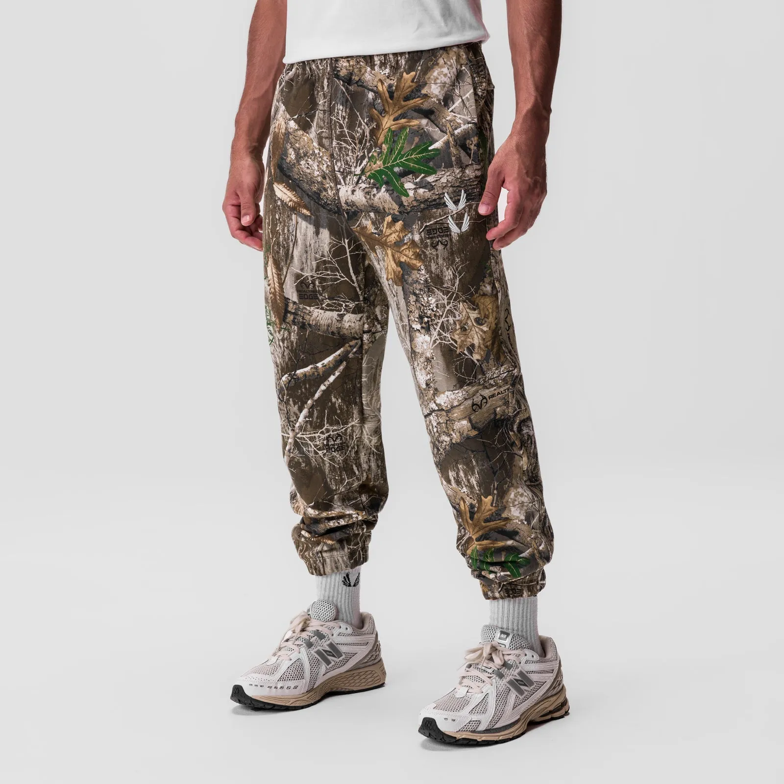 0655. Tech-Terry™ Oversized Sweats - Realtree® Camo "Stacked Wings"