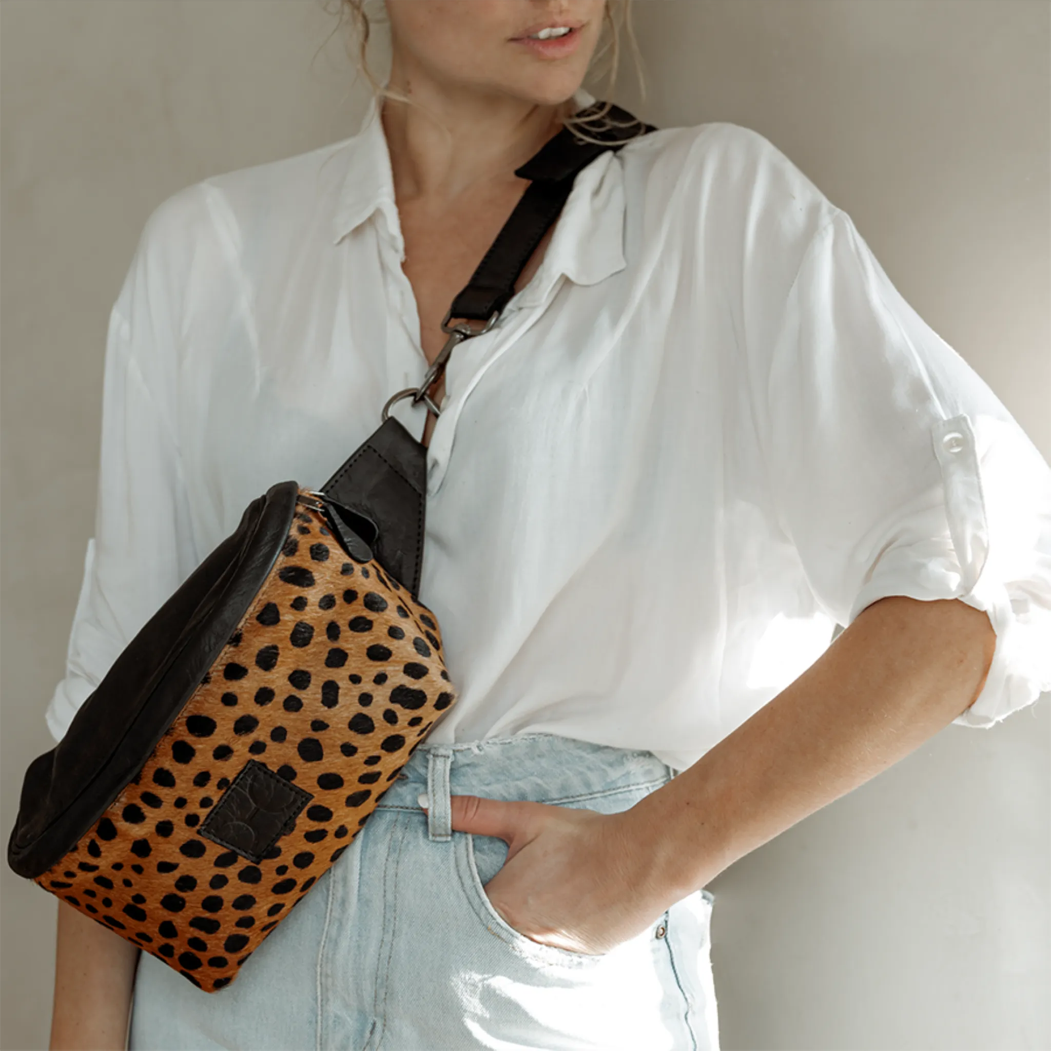 Ari  Bum Bag Black Cheetah Beige