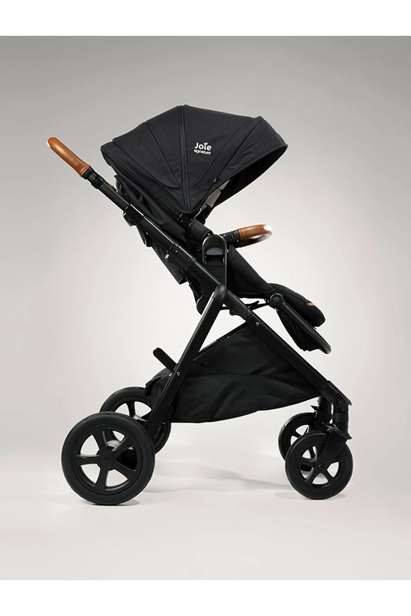 Joie Signature Aeria Stroller