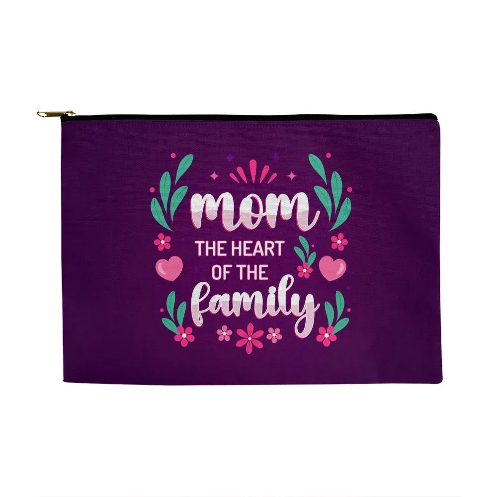 Mom The heart of the Family Large Pouch