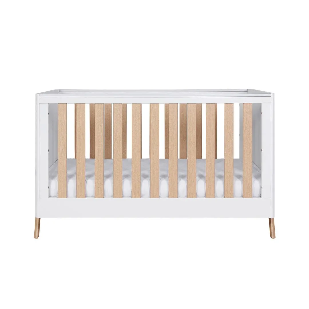 Tutti Bambini Fuori 2 Piece Room Set - White/Light Oak